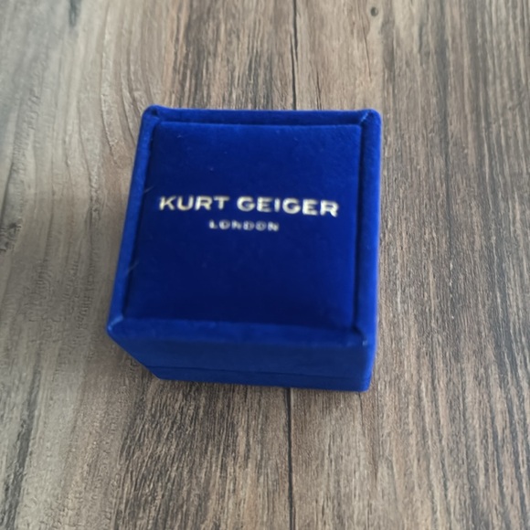 Kurt Geiger London
Crystal & CZ Evil Eye Ring Size 8 - Picture 4 of 4